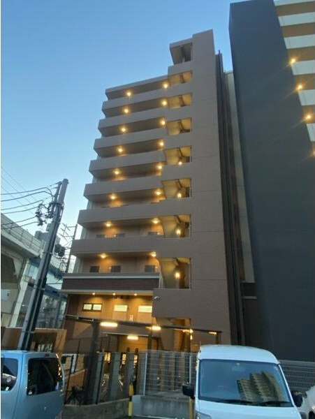 イースタンヒルズ本郷駅前の外観