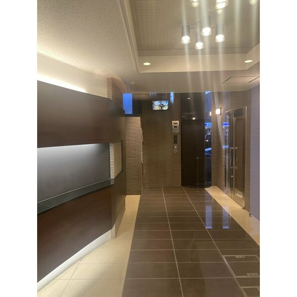 イースタンヒルズ本郷駅前のロビー