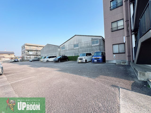 ベルマローネ千竹壱番館の駐車場