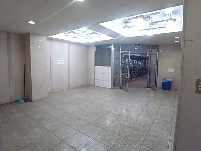 ハイツ湊川のロビー