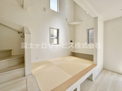 【和室】 | 豊橋市佐藤4丁目 新築一戸建て 2号棟 | 日本らしい落ち着いた雰囲気の和室です