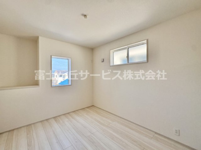 【洋室】 | 豊橋市佐藤4丁目 新築一戸建て 2号棟 | 使い勝手のいい洋室です