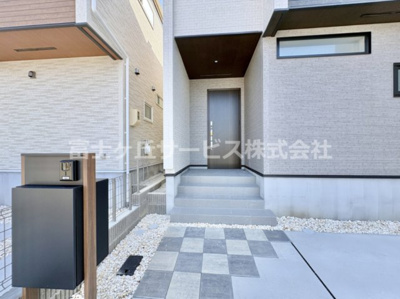 【エントランス】 | 豊橋市佐藤4丁目 新築一戸建て 2号棟 | エントランスです
