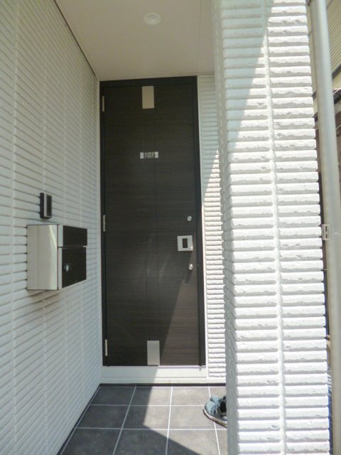 MAISON　風のエントランス|玄関入口