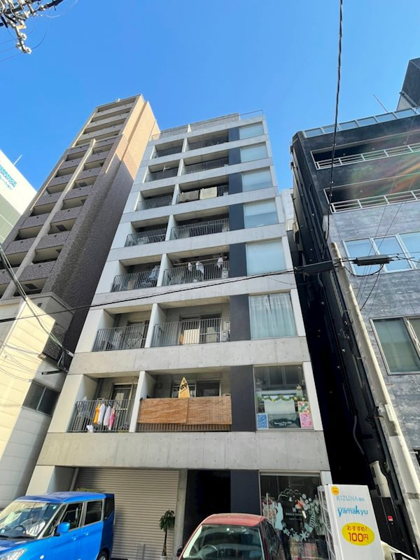 ロイヤルメゾンMINAMISENBAの外観