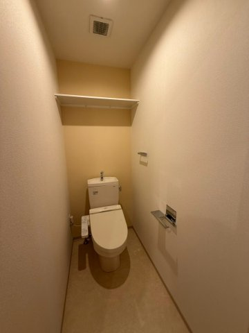 エーデルホーフ住吉本町のトイレ