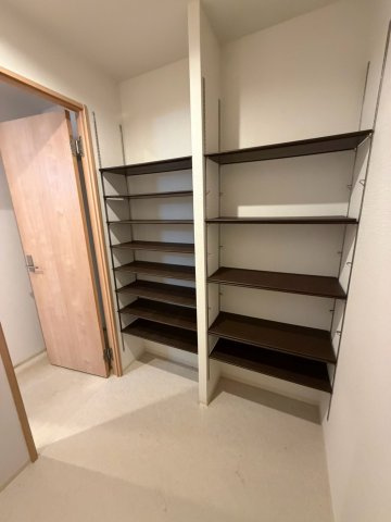 エーデルホーフ住吉本町の収納