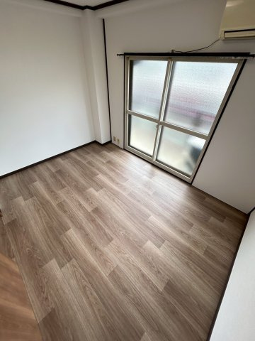 みやマンションの洋室