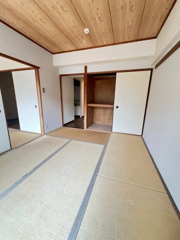 コーポ大社の和室