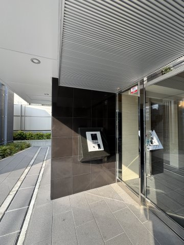 エステムコート神戸元町Ⅱブリーズのエントランス