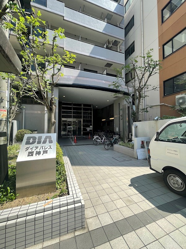 ダイアパレス西神戸のエントランス