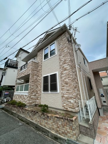 ウェルマージュ岡本の外観