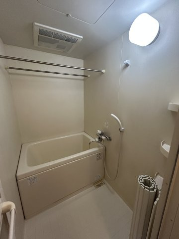 シャンブル杭瀬の浴室