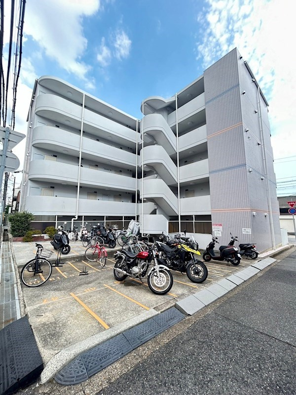シャトラン弓木参番館