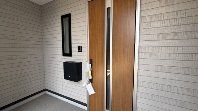 沖野上町３丁目　2/2の玄関