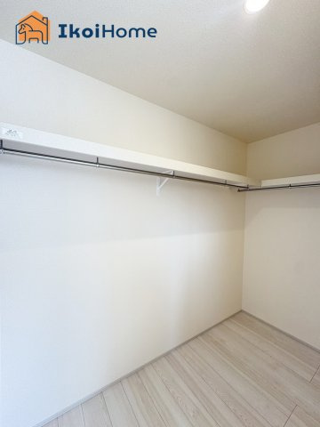 明石市魚住町金ケ崎　全２棟　１号棟　新築戸建の収納|【ホームページに現地動画掲載中】●年中無休：当日予約可●便利なウォークインクローゼットも完備！