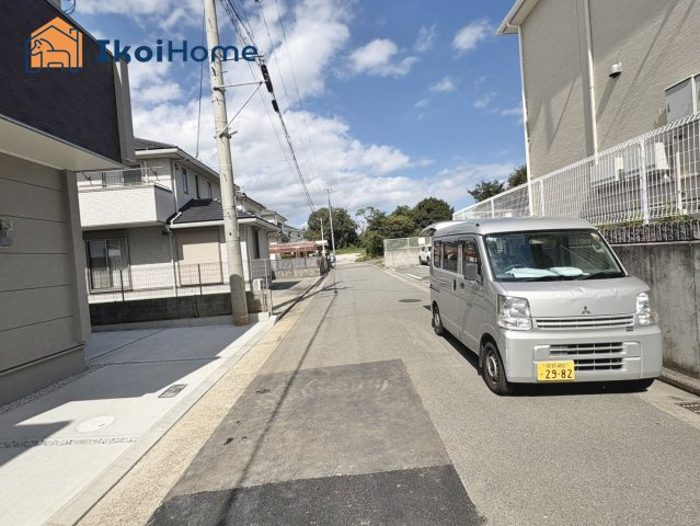 明石市魚住町金ケ崎　全２棟　１号棟　新築戸建の前面道路含む現地写真|【ホームページに現地動画掲載中】年中無休：当日予約可●魚住小までは徒歩２２分魚住東中までは徒歩28分