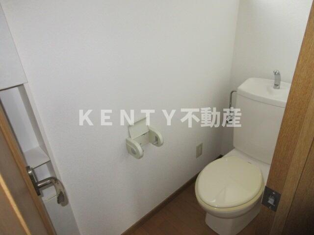 【トイレ】 | 南千束３丁目戸建 | シンプルで使いやすいトイレです