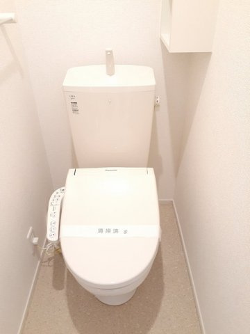 プチメゾンジェルメＢのトイレ