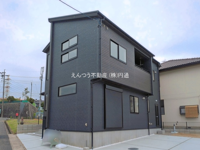 ブルーミングガーデン三本木町廻間の外観