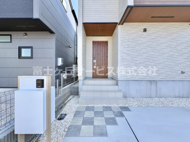【エントランス】 | 豊橋市佐藤4丁目 新築一戸建て 3号棟 | エントランスです