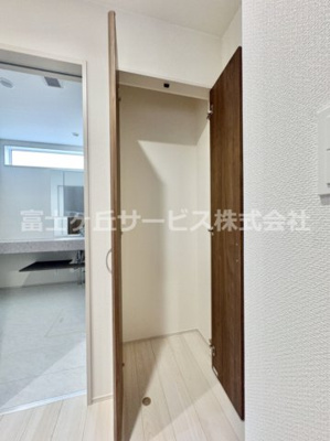 【収納】 | 豊橋市佐藤4丁目 新築一戸建て 3号棟 | 収納があります