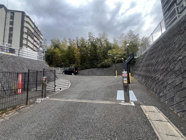 コンダクトレジデンス折尾のエントランス