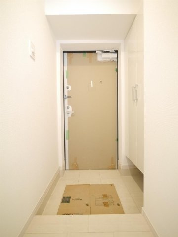 コンダクトレジデンス折尾の玄関