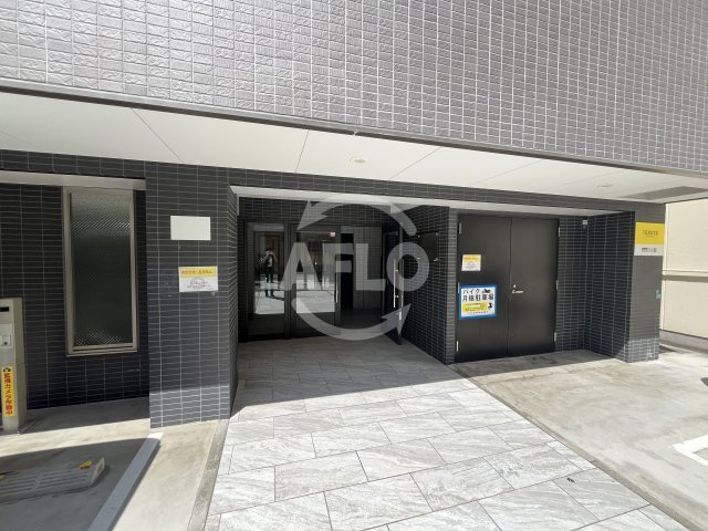 Uresidence新大阪のエントランス|Uresidence新大阪　エントランス