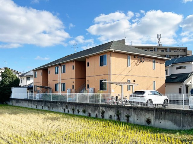 福岡市早良区次郎丸３丁目のアパート