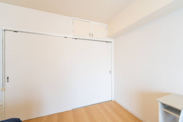 AP1522 ホワイトマンション西新の収納|





