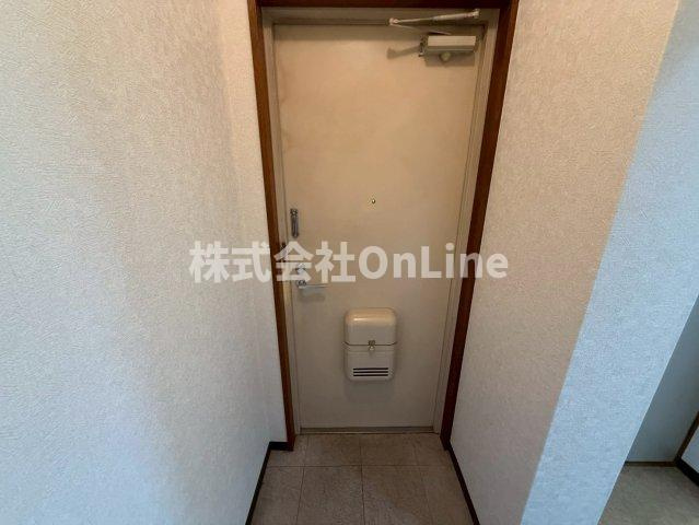 第二藤幸マンションの玄関