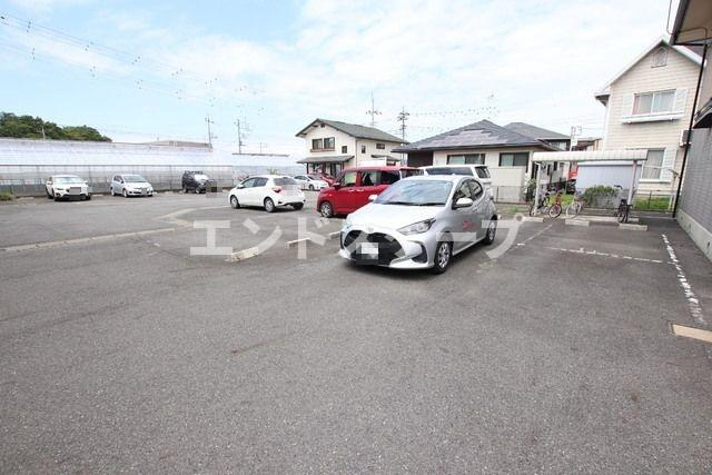 エスポワールＤの駐車場|高崎、前橋のお部屋探しはエンドスケープまで！お客様の理想お聞かせ下さい♪