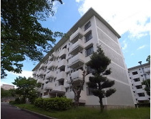 新多聞第3住宅208号棟の外観