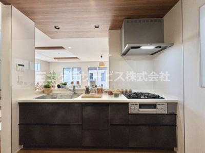 【キッチン】 | 豊橋市佐藤4丁目 新築一戸建て 4号棟 | キッチンでお料理をお楽しみください
