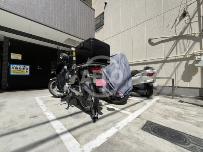 Uresidence新大阪のその他共用部分|Uresidence新大阪　バイク置き場