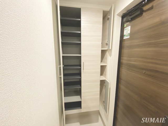 ヴィアレット　Ⅷの玄関|シューズボックス付き！