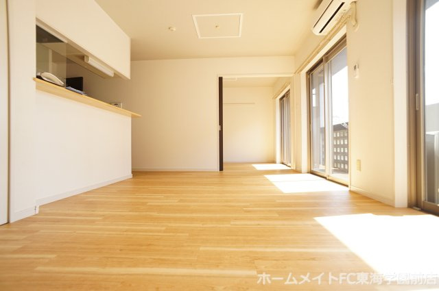 熊本市中央区本山町の賃貸マンションの居間・リビング