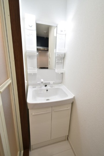 グランクオール赤塚の独立洗面台