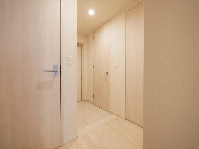 OPUS RESIDENCE SHINSAIBASHI SOUTHの玄関