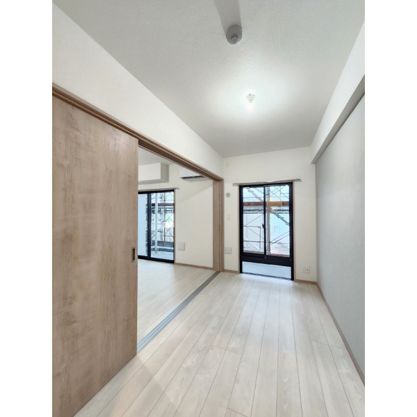 福岡市東区多の津５丁目の賃貸マンションのバルコニー
