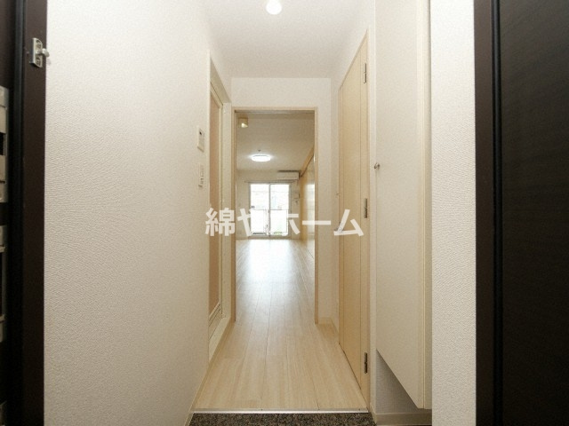 アリビオ北巽の玄関|収納もある玄関です