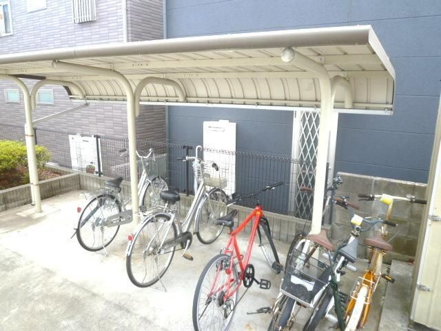 レオパレスきららの駐車場