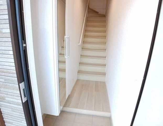 ヴェルデメゾンの玄関