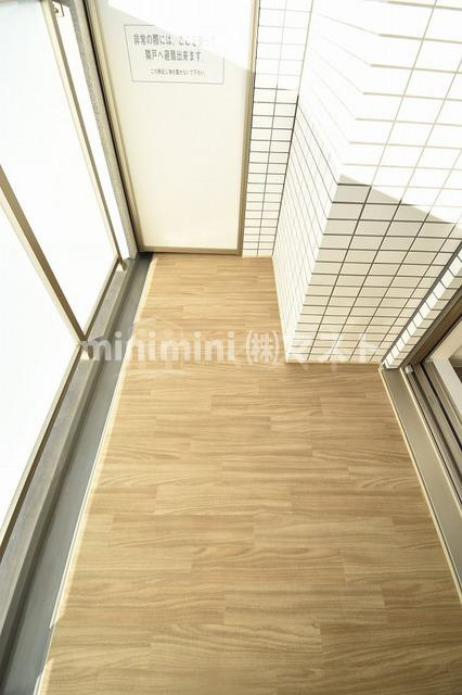 プレサンス南堀江のバルコニー