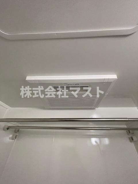 テン・フォーティの設備