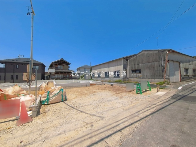 リーブルガーデン今林町の前面道路含む現地写真