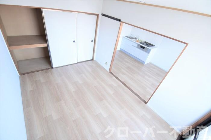 メゾン・ラポールＡ A棟の内装|洋室６帖～DK7．5帖