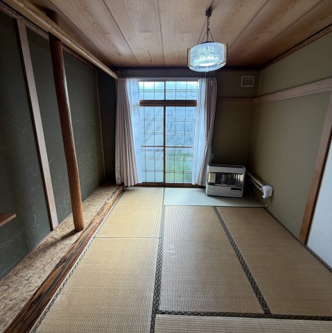 伊達市長和町399-5戸建の和室