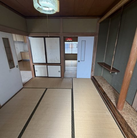 伊達市長和町399-5戸建の和室